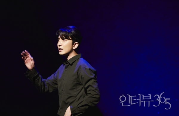 [앨리스박사의 공연으로 보는 세상풍경] 심장이 간직한 의미, 그리고 죽음...연극 살아있는 자를 수선하기