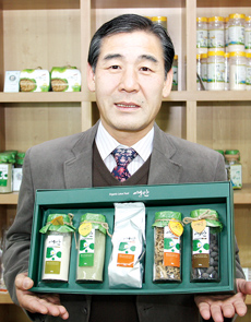 “백련으로 건강 지키세요”