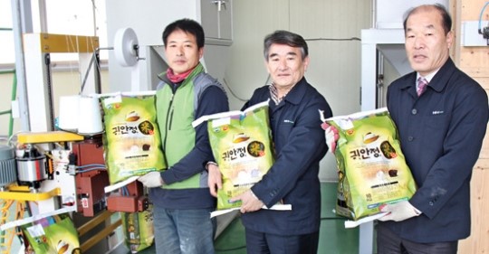 갓 찧어낸 친환경쌀 참맛 뽐낸다