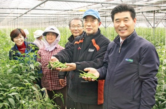‘우수공선출하회 연도대상 경진대회’서 대상 받은 진주 중부농협 꽈리고추공선출하회