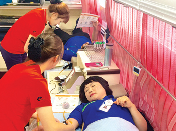 하나로마트 무안 남악점 직원, 주민들과 ‘헌혈운동’ 동참