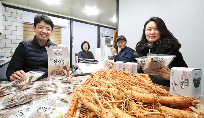 [가족농 열전 백년농부] 4대째 맥 이어온 인삼명가, 협업 통해 6차산업 발돋움