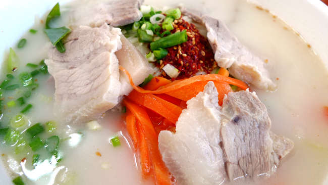 소박한 제주의 맛, 고기국수 한 그릇에 행복해지기