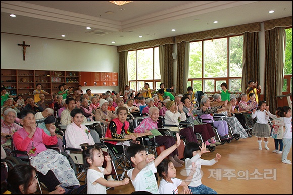 제주세무서, 성이시돌요양원 봉사활동