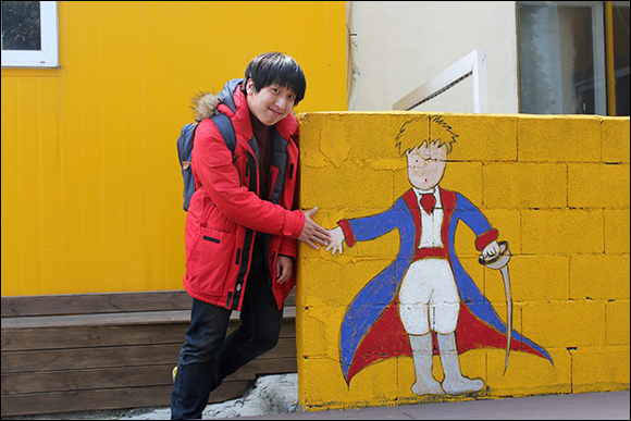제주 애월 편의점에 가면 그를 만나보세요