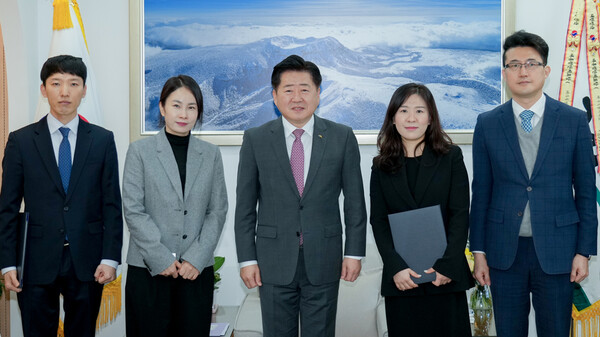 제주도, 이명준-양민아 등 7명 고문변호사 위촉