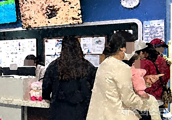 필수 의료 소아청소년과 정상화 위해 의료 상업화 통제해야