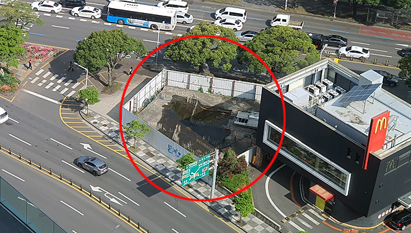 10년간 방치 제주 노형오거리 금싸라기 땅에 미디어파사드