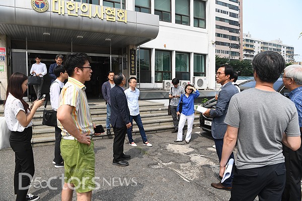 의협회관 신축 설계 공모 설명회 열려