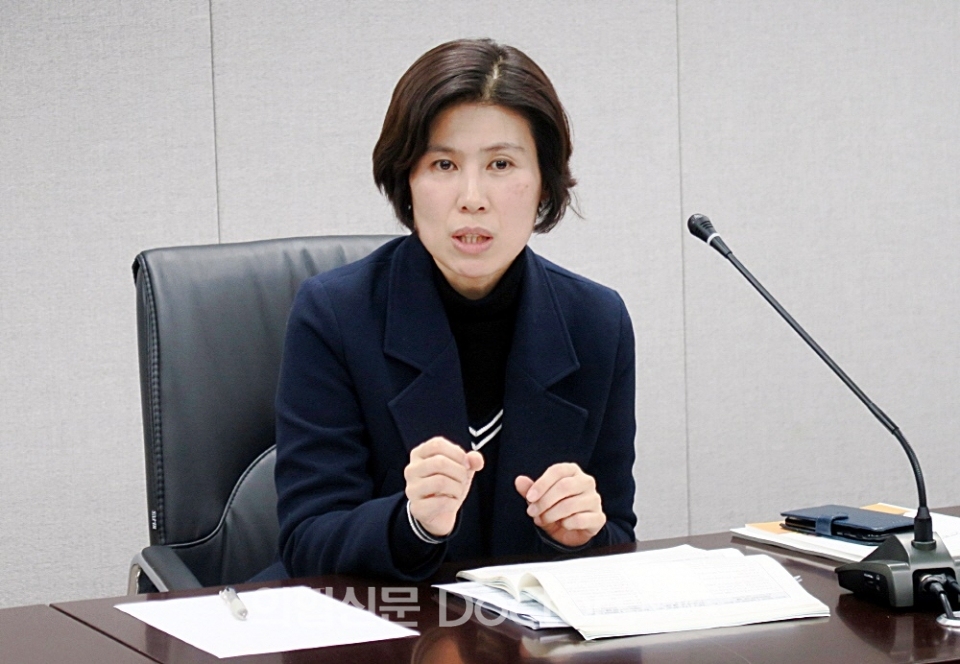 복지부, 연명의료법 우려하는 의료계에 혼란 최소화 설득