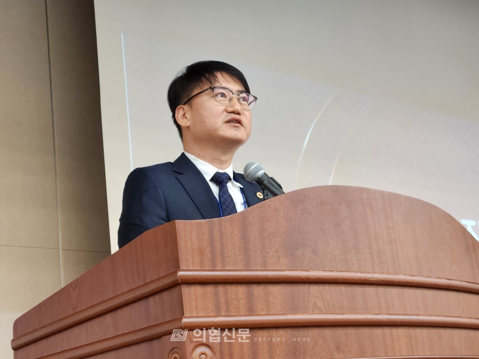 김민관 경남의사회장, 딴 예산 다 줄고 이동 비용 2배 늘어난 사연?