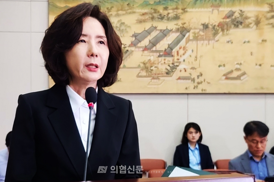 이 대통령, 이진숙 교육부장관 후보자 '지명 철회'
