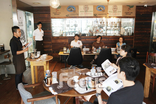 [박영순 기자의 coffee] 독자와 함께한 루소랩 청담 무료 핸드드립 특강