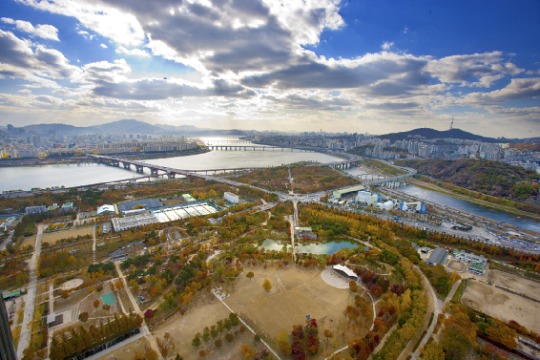 [뚝섬 갤러리아포레 가보니...] 10억원 프리미엄 이유 있었네