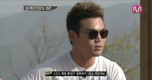 가수 ‘이정’의 “하드 모히칸” 헤어스타일 따라잡기