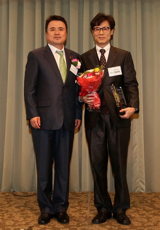 ‘2012 아주경제 건설대상’ 단지 조경 부문 대상 효성 건설부문