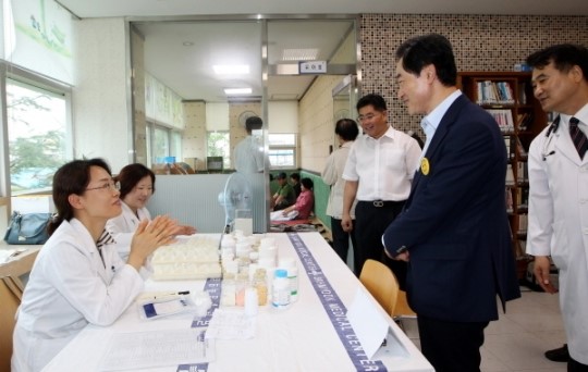 안병용 의정부시장, 무료 의료봉사현장 깜짝 방문