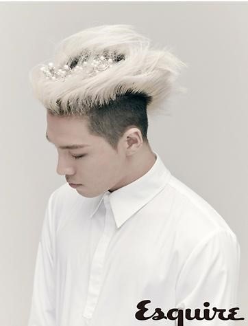 [포토] 태양  화보 지금 머리에 진주 헤어핀 꼽은 거? 곱다!