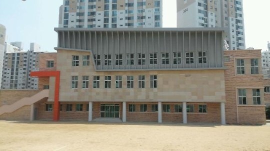 “부곡초등학교, 다목적강당 및 급식소 증축 완공”