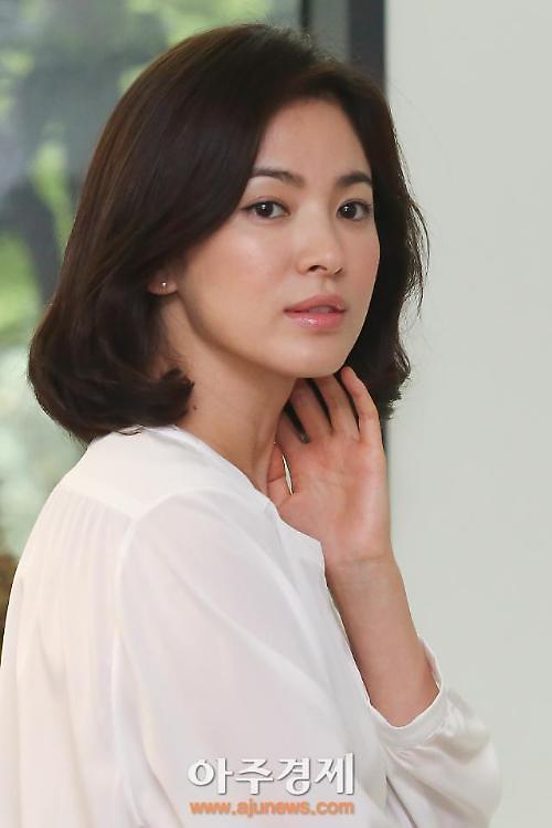 송중기와 호흡 송혜교, 中 언론이 뽑은 한국 대표 자연미인