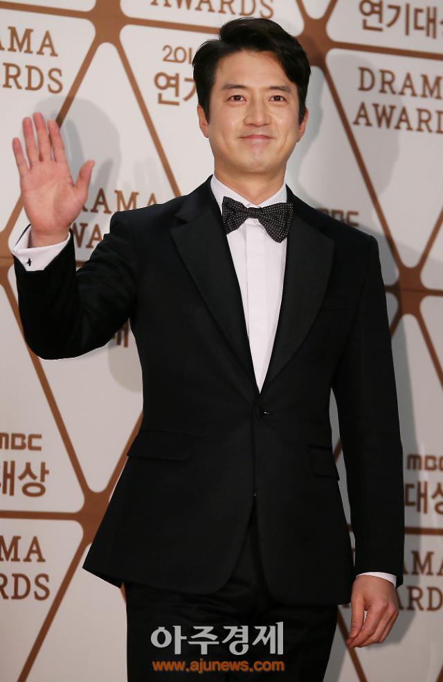 정준호, 아이엠에스와 전속계약…매니저와의 ‘의리’ 지켰다