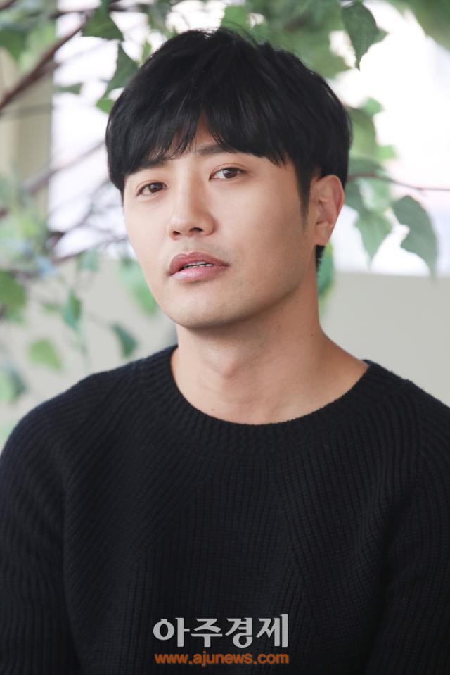 [인터뷰] 참 잘 살고 있어요, 진구 씨