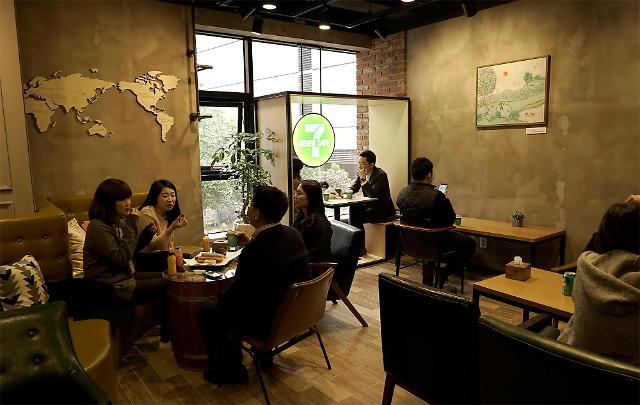 커피향 짙은 ‘까페 천국’...편의점도 가세