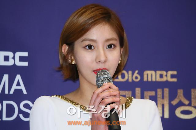 [AJU★이슈] 열음ENT와 손잡고 완벽한 배우 된 유이, 제2의 행보를 기대해