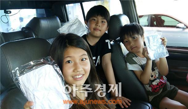 [로컬, 현장을 가다]고속도로 주유소서 휴가철 이벤트 한창