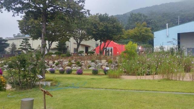 캠핑문화의 새로운 신기원 캠핑텔 첫 선보여