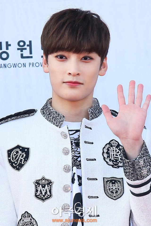 [포토] 포즈 취하는 TRCNG 태선 (평창 드림콘서트)