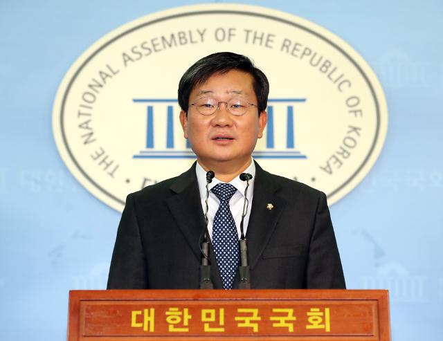 전해철, 경기도당위원장 사퇴…사실상 경기지사 출마 