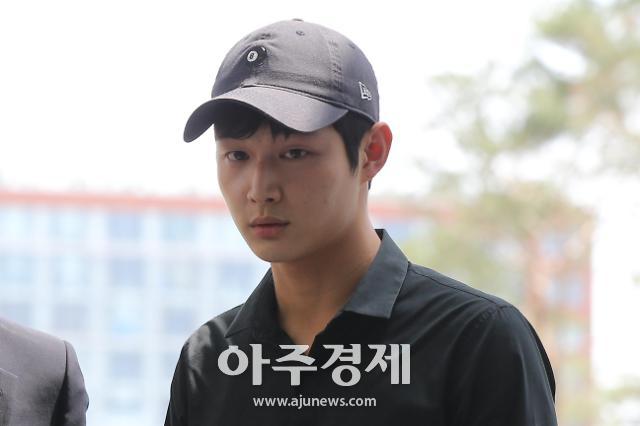 [AJU★이슈] 이서원-문문, 잇단 성추문으로 얼룩진 연예계 