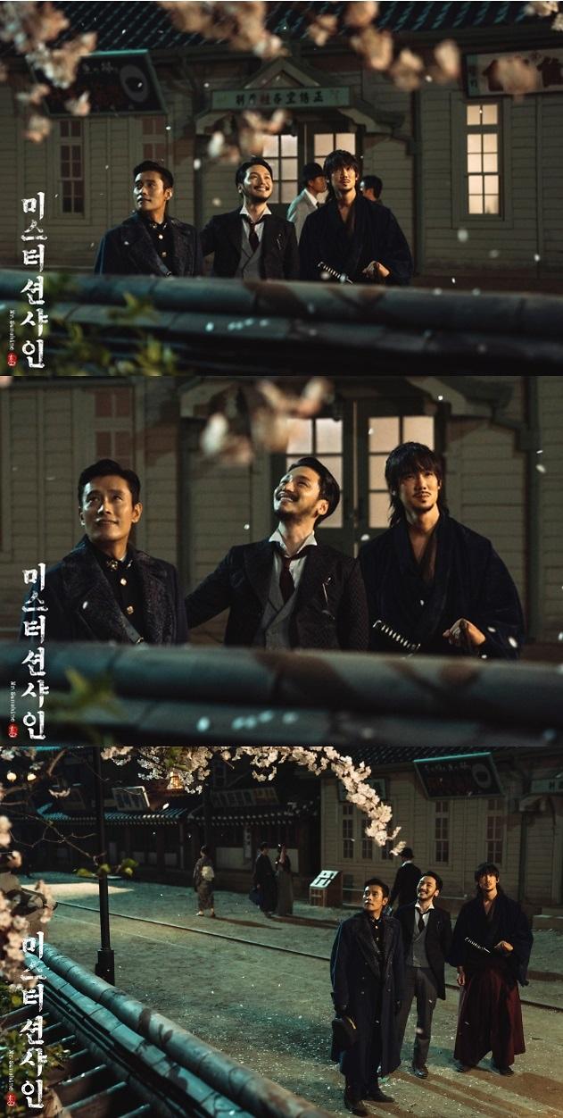 미스터 선샤인, 男주인공 3인방 비하인드컷 공개…꽃잎보다 아름다운 미소 