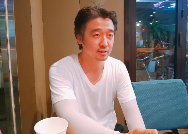 [김호이의 사람들] 광고천재 이제석 광고인은 의뢰인의 생각을 풀어내는 통역자 