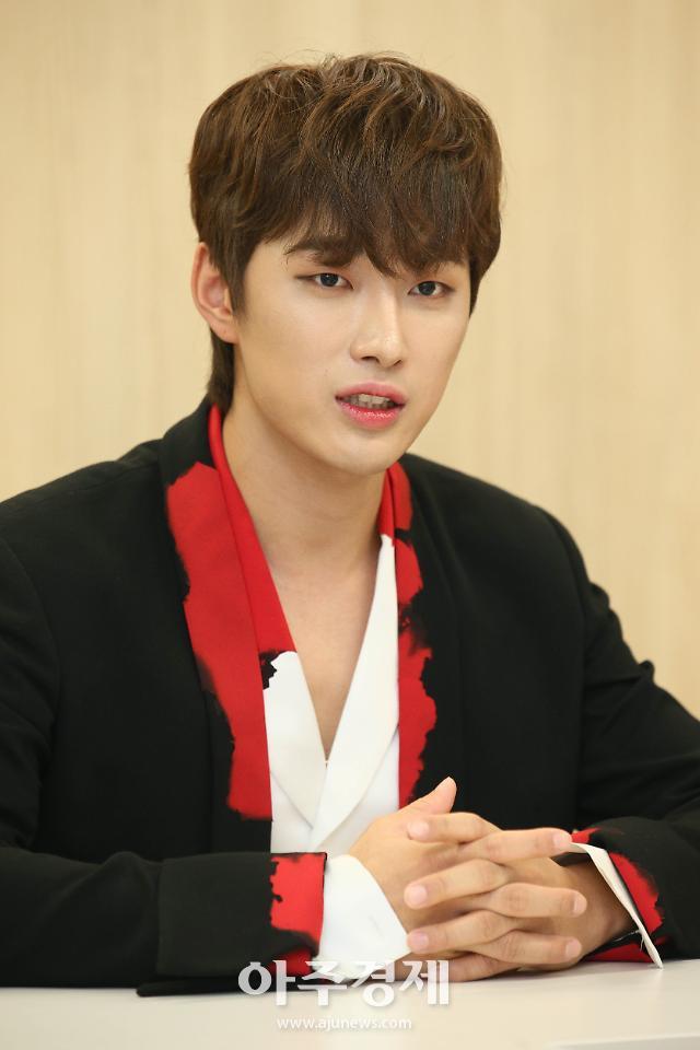 [인터뷰] 보이그룹 스펙트럼 故동윤 빈자리 느껴지지 않게 6명 꽉찬 무대 보여드릴게요 