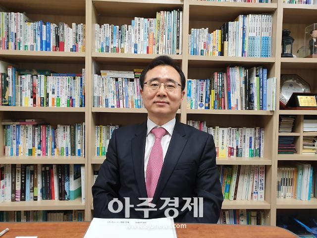 [아주초대석] 이명훈 한국도시재생학회장 관(官)보다 민(民)이 주도하는 도시재생 만들어가야 