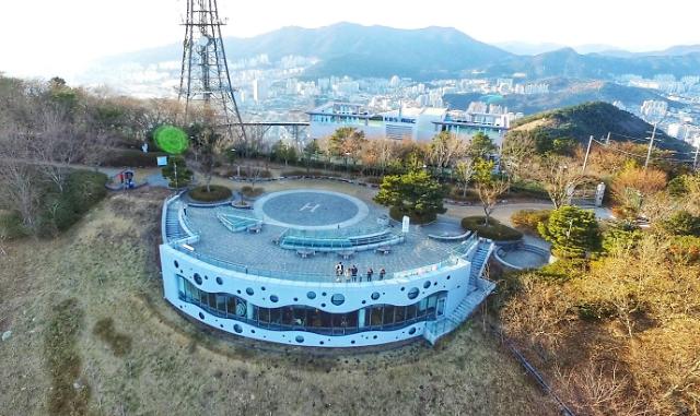 황령산 전망쉼터 카페, 생딸기 주스 등 벚꽃시즌 맞이 프로모션 메뉴 선보여 