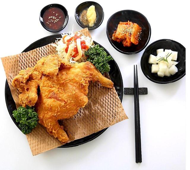 [백년 맛집] ⑫풍미통닭…마늘로 짙은 풍미에 감칠맛 더한 통닭 