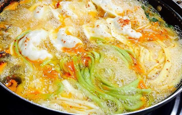 생방송 오늘저녁 황해도김치만두전골 위치는?