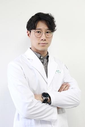[건강컬럼]추간판탈출증…인천성모병원 정형외과 이재원 교수