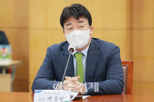 [팩트체크] 이재명측 인용한 백종원 발언, 음식점 총량제 아니다?