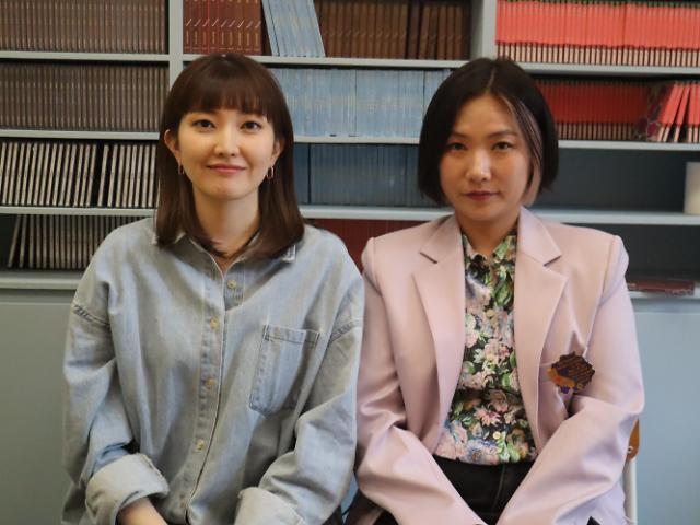 [김호이의 사람들] 옥상달빛 김윤주, 박세진의 소소한 모험 속 소확행 이야기