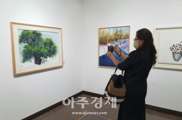 4인 4색 화실사람들...5회째 창작활동 특별 전시회