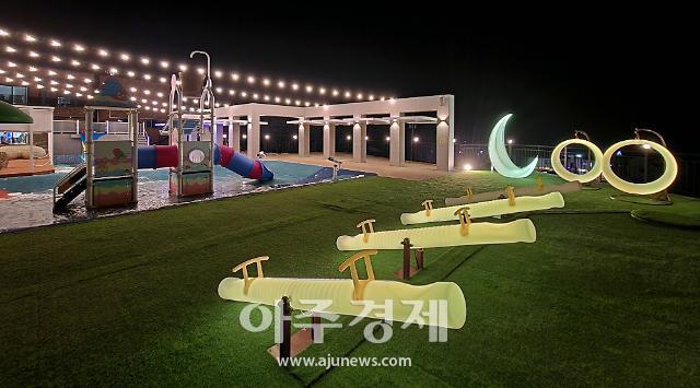 [기수정의 여행 in] 키즈카페·물놀이장 한곳에…어린이 고객 마음 제대로 홀렸다