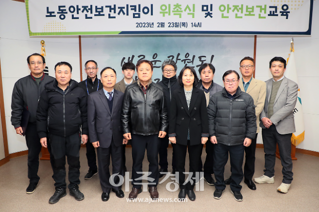 김진태 지사, 횡성군 우천면 공장 화재 현장 방문