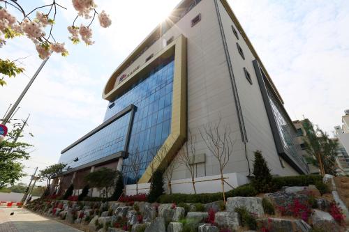 의왕도시공사 부곡스포츠센터 보수공사로 임시 휴장