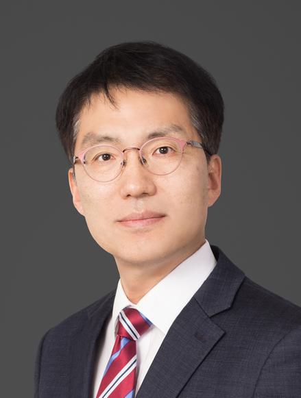 [로펌라운지] 태평양 'IPO 자문 강화' 한국거래소 김기용 부장 영입
