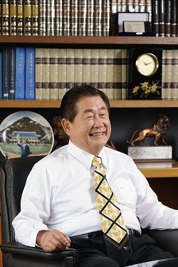 경인양행 김동길 회장, 조성용 대표에 25만주 무상증여