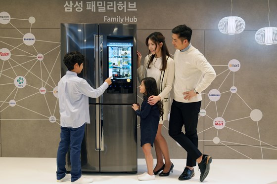 삼성전자, IoT 적용한 ‘패밀리 허브’ 냉장고 출시